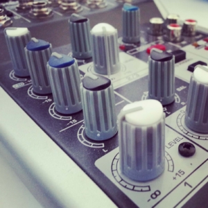 finding the best podcasting mixers